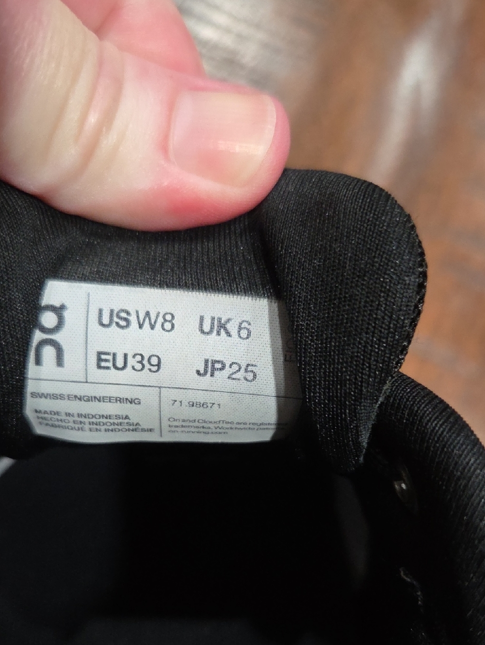 OC OnCloud Sneakers - Picture 6 of 7